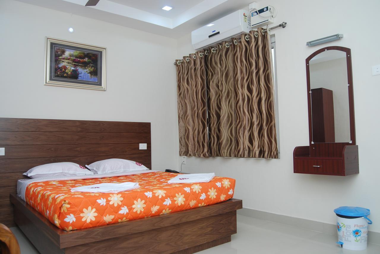 Chakraa Residency Hotel รามนาถปุรัม ภายนอก รูปภาพ